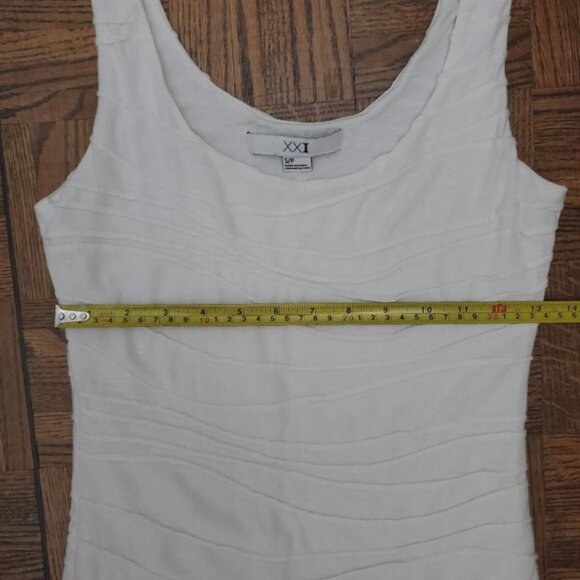 XXI White Bodycon Textured Dress- S - Picture 12 of 16